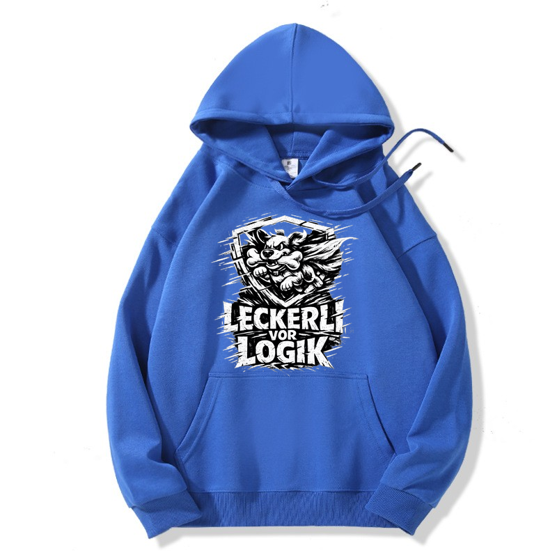 Hoodie Leckerli vor Logik Pfotenstyle